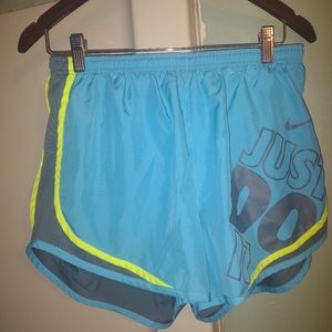 Woman's Nike Just Do it Activeware Running Shorts size L